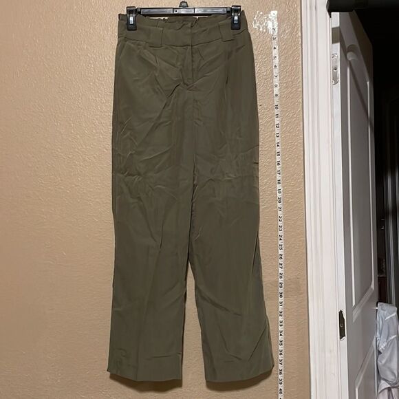 New! Express Olive Wide leg Paper bag pants - Picture 3 of 13